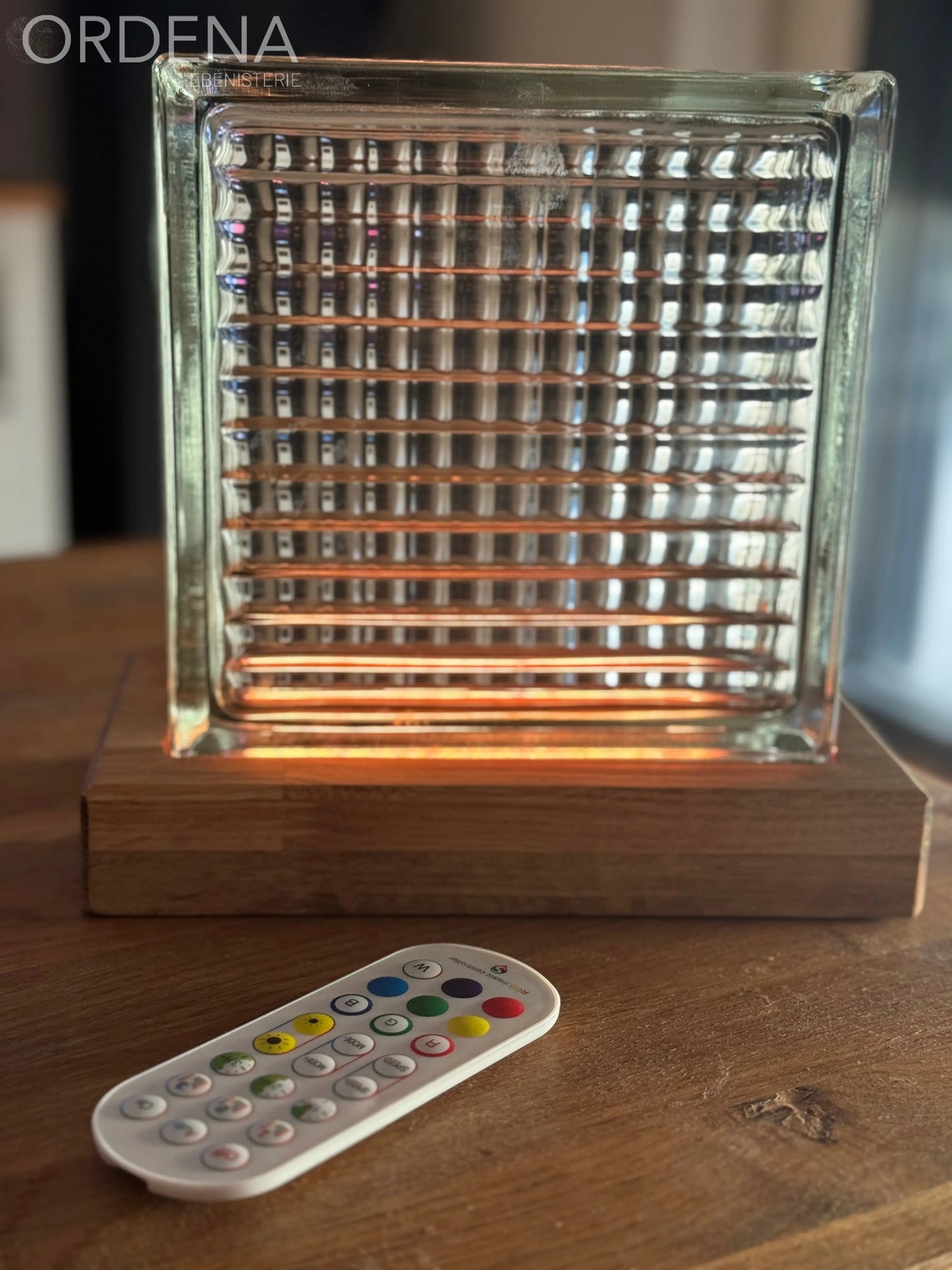 Lampe brique de verre brutalisme L'atelier du meuble scandinave