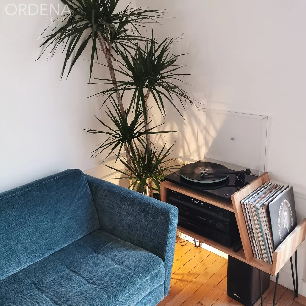 Meuble Platine vinyle chêne « L’original » Ordena Ebenisterie