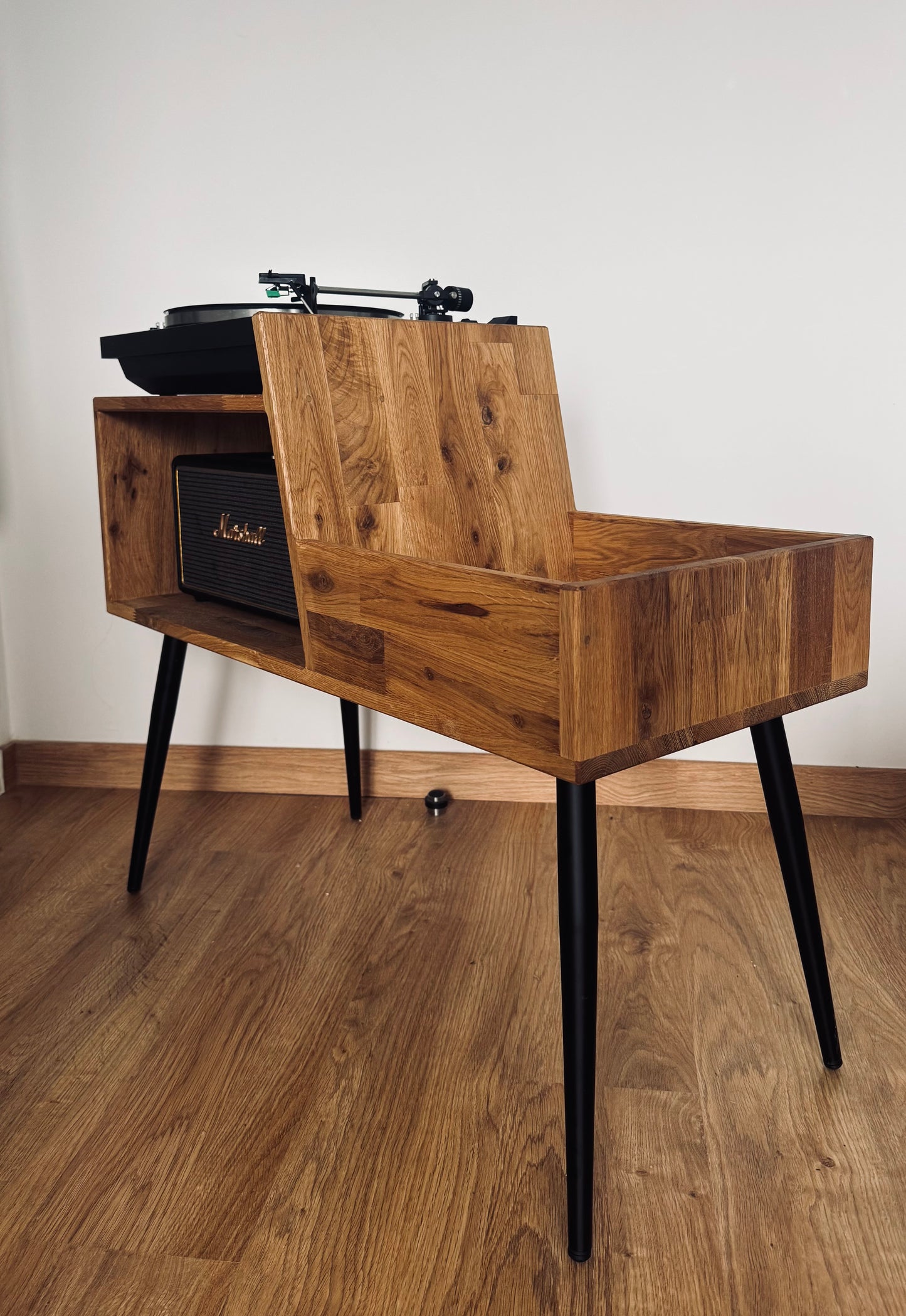 Meuble Vinyle bois original etendu