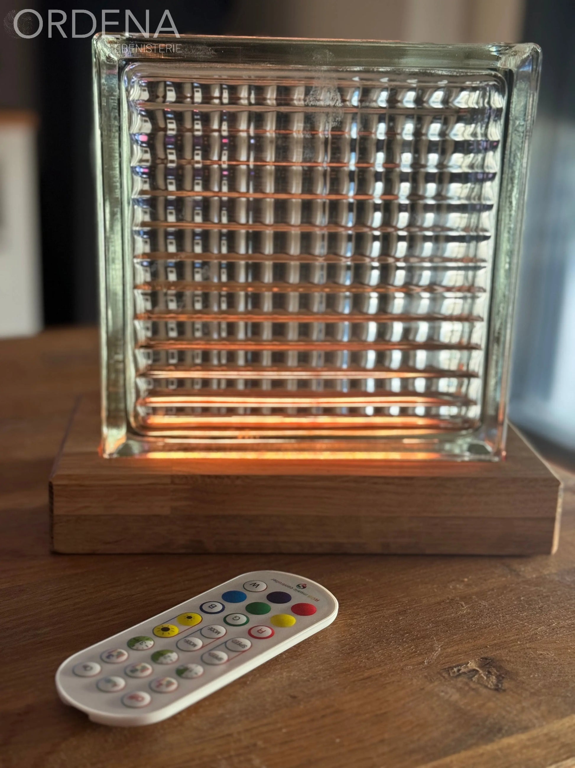 Lampe brique de verre brutalisme L'atelier du meuble scandinave